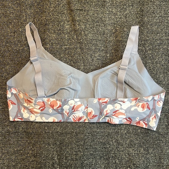 Knix Like New sz 7 bra - Picture 3 of 7